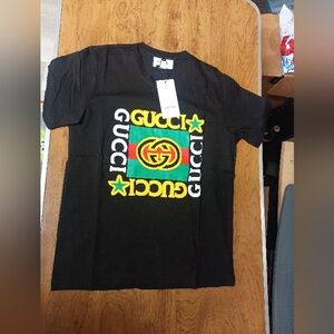 Men's shirt size medium